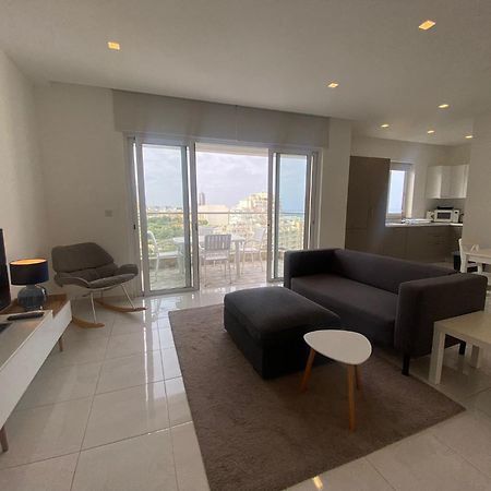 Spectacular Distant Seaview Apt Sliema Exterior foto