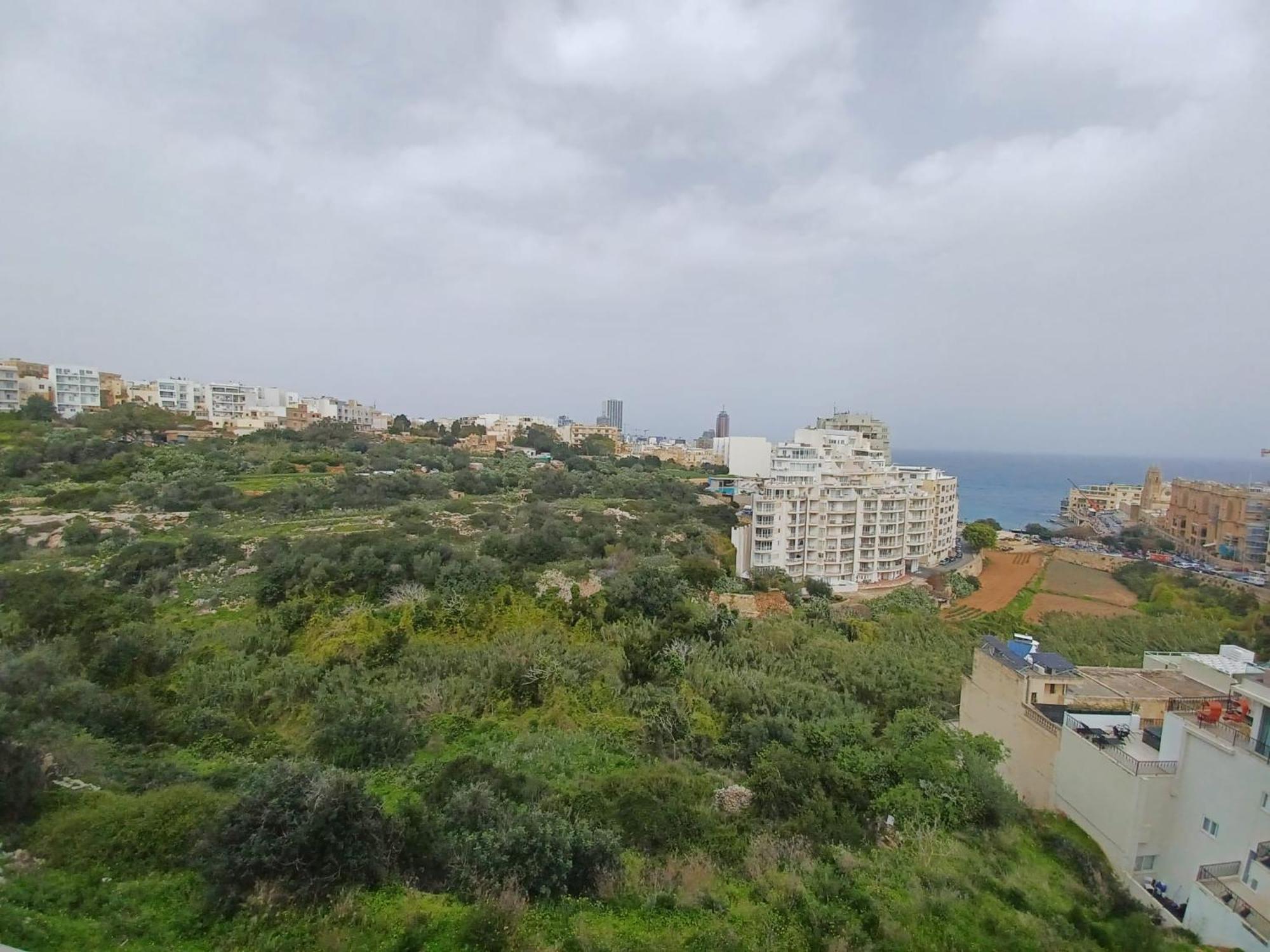 Spectacular Distant Seaview Apt Sliema Exterior foto